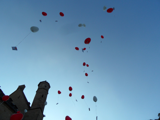 Aufsteigende Luftballons 
